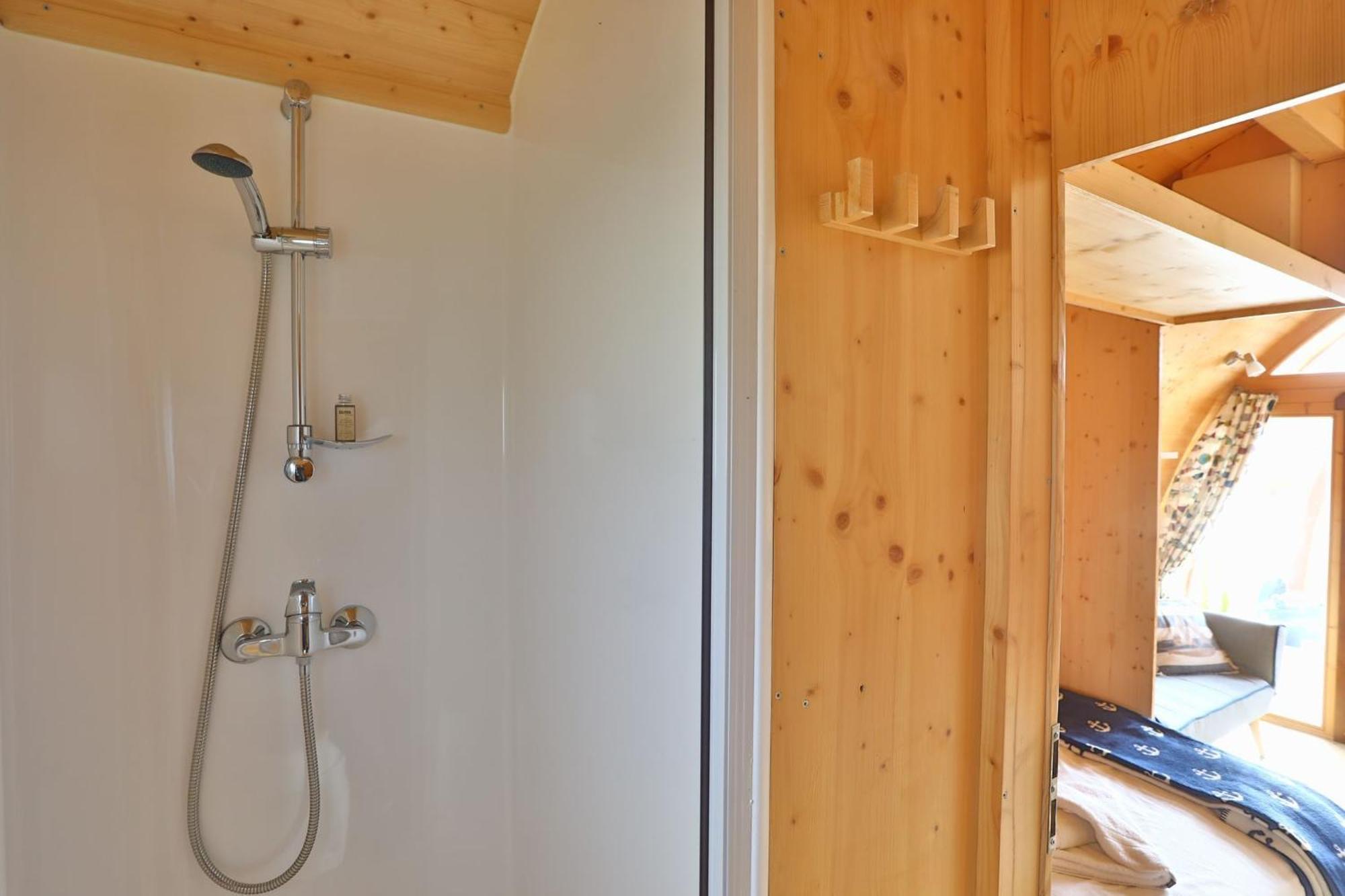 Hausboot Dotterbart Otel Gager Dış mekan fotoğraf